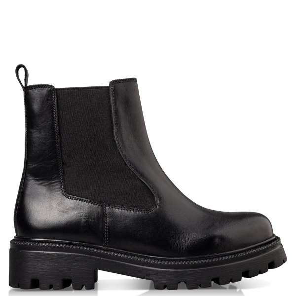 CHELSEA BOOTS