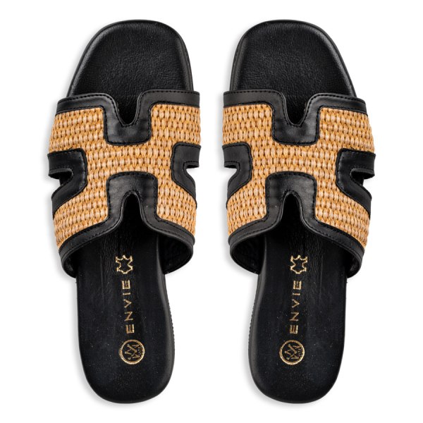 FLAT SANDALS