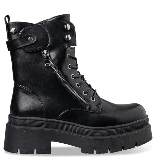 COMBAT BOOTS