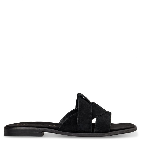 FLAT SANDALS