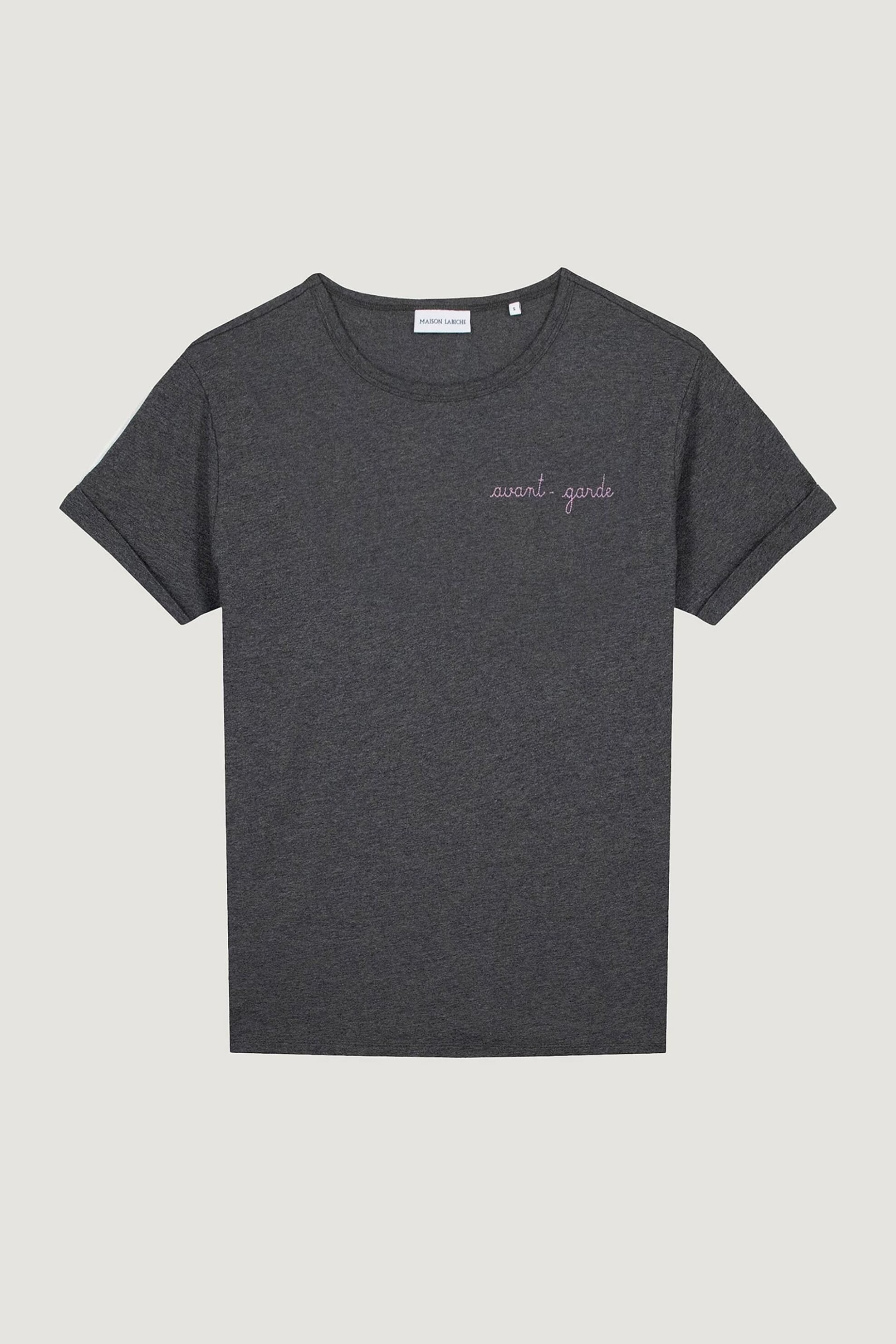 Maison Labiche γυναικείο T-shirt μονόχρωμο με κεντημένο lettering "Avant Garde"