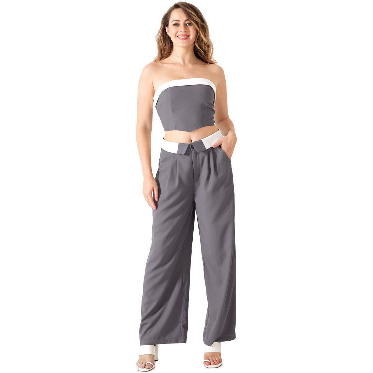 Σετ από φόρμες La Modeuse 70705_P165357