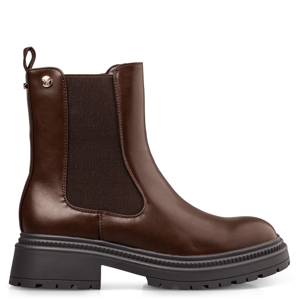 CHELSEA BOOTS