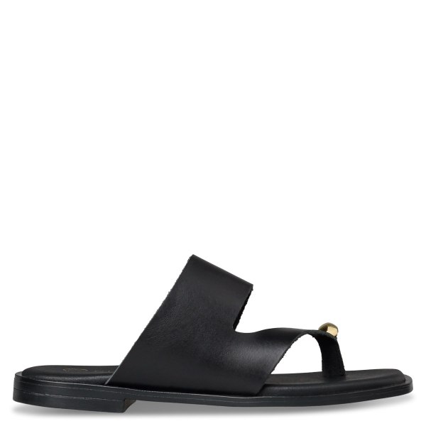 FLAT SANDALS