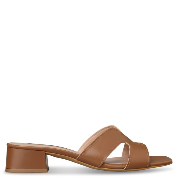 LOW-HEEL MULES