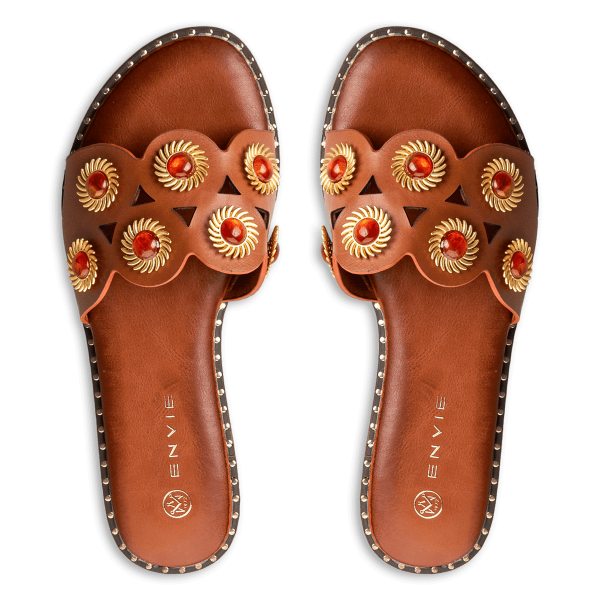 FLAT SANDALS