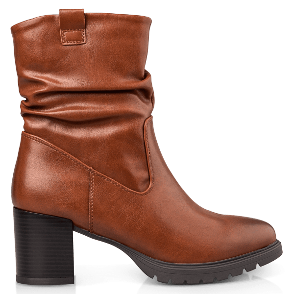 SLOUCHY BOOTIES