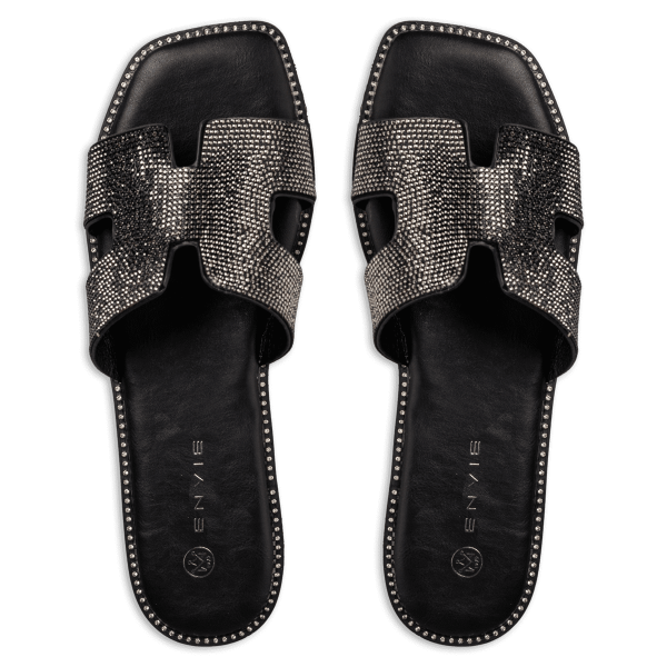 FLAT SANDALS
