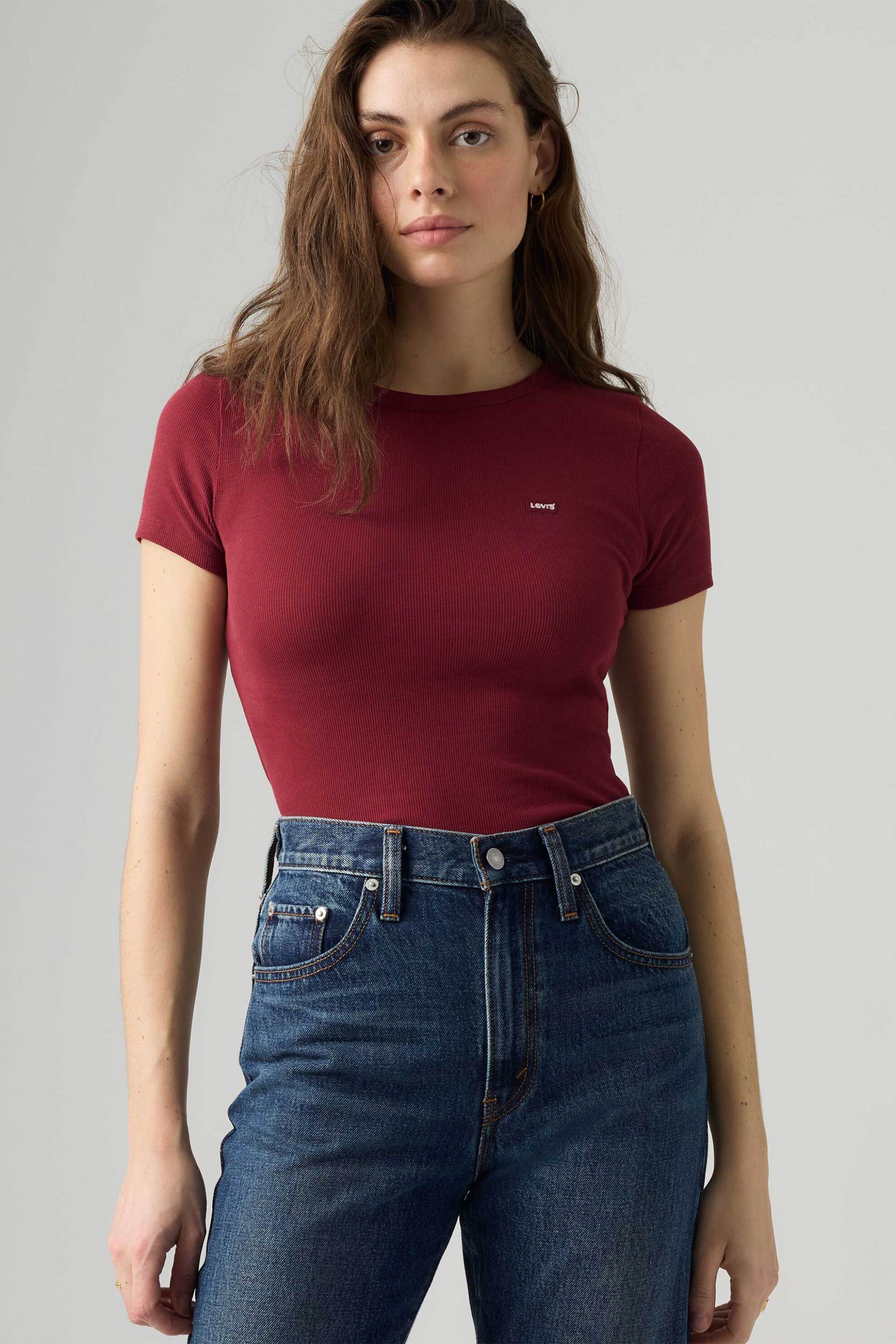 Levi's® γυναικείο T-shirt ribbed με λογότυπο Slim Fit "Hayes"