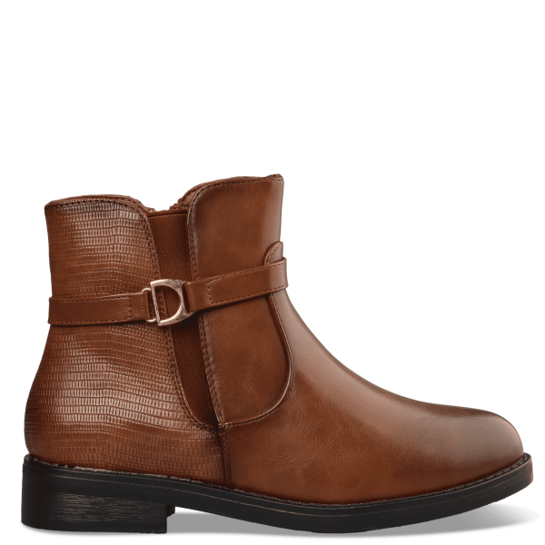 ANKLE BOOTS